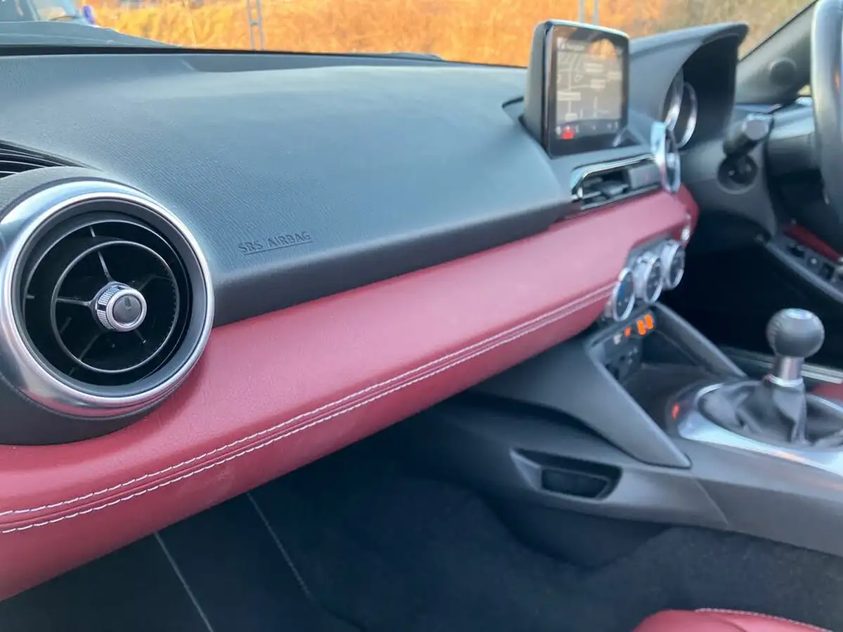 2021-mazda-mx-5-15-r-sport-big-43