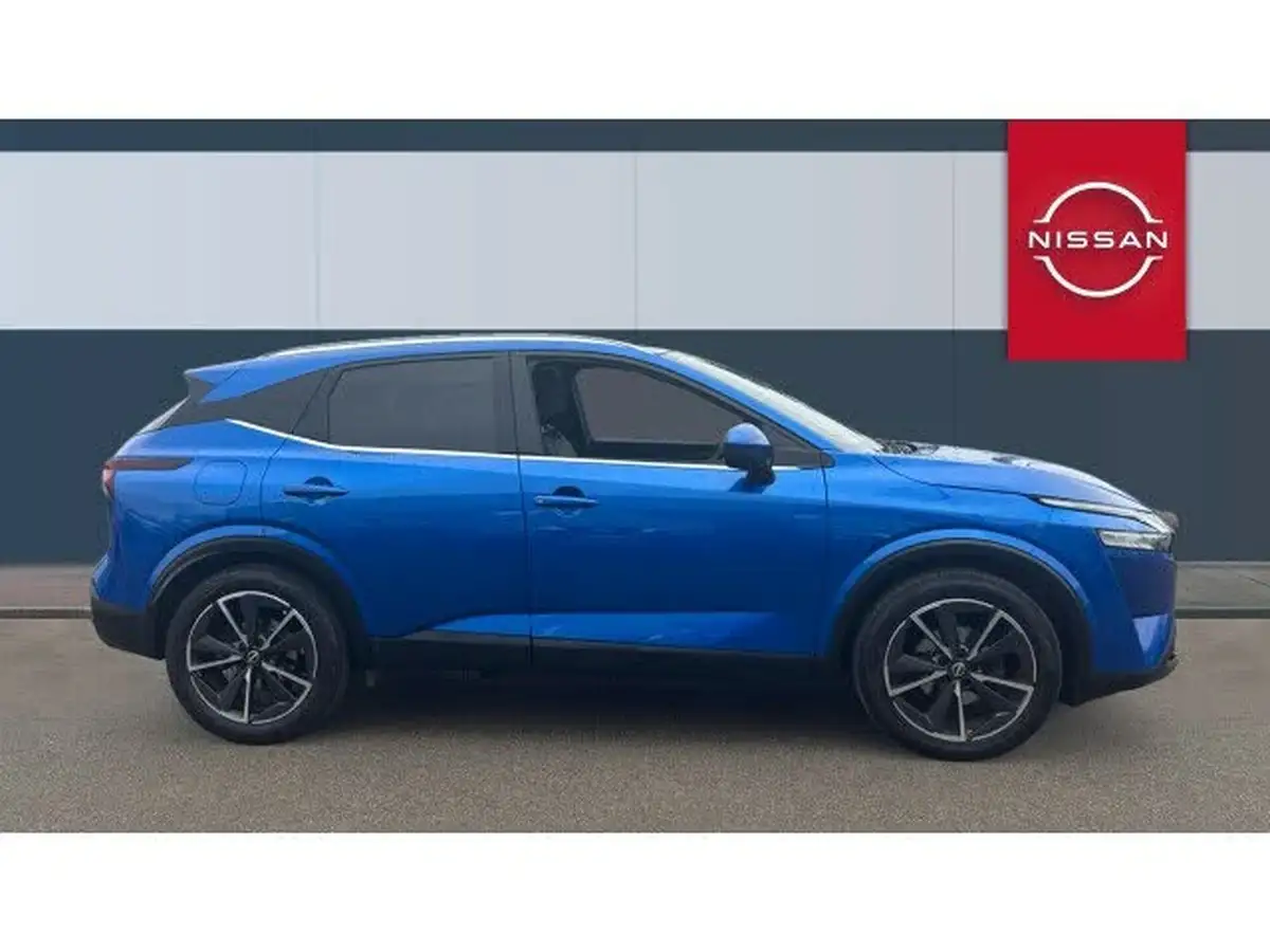 2022-nissan-qashqai-13-dig-t-tekna-158ps-xtronic-big-4
