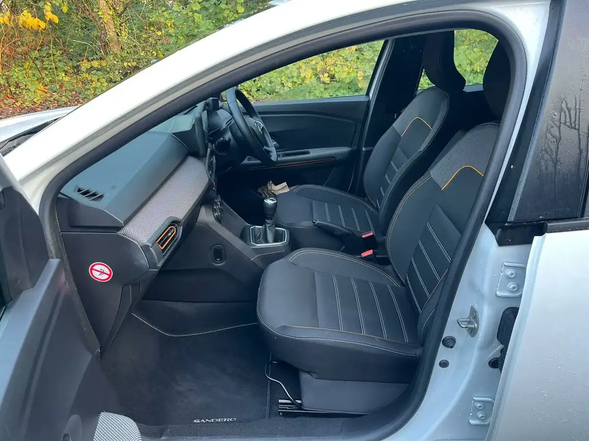 2022-dacia-sandero-stepway-10-tce-comfort-90bhp-big-17