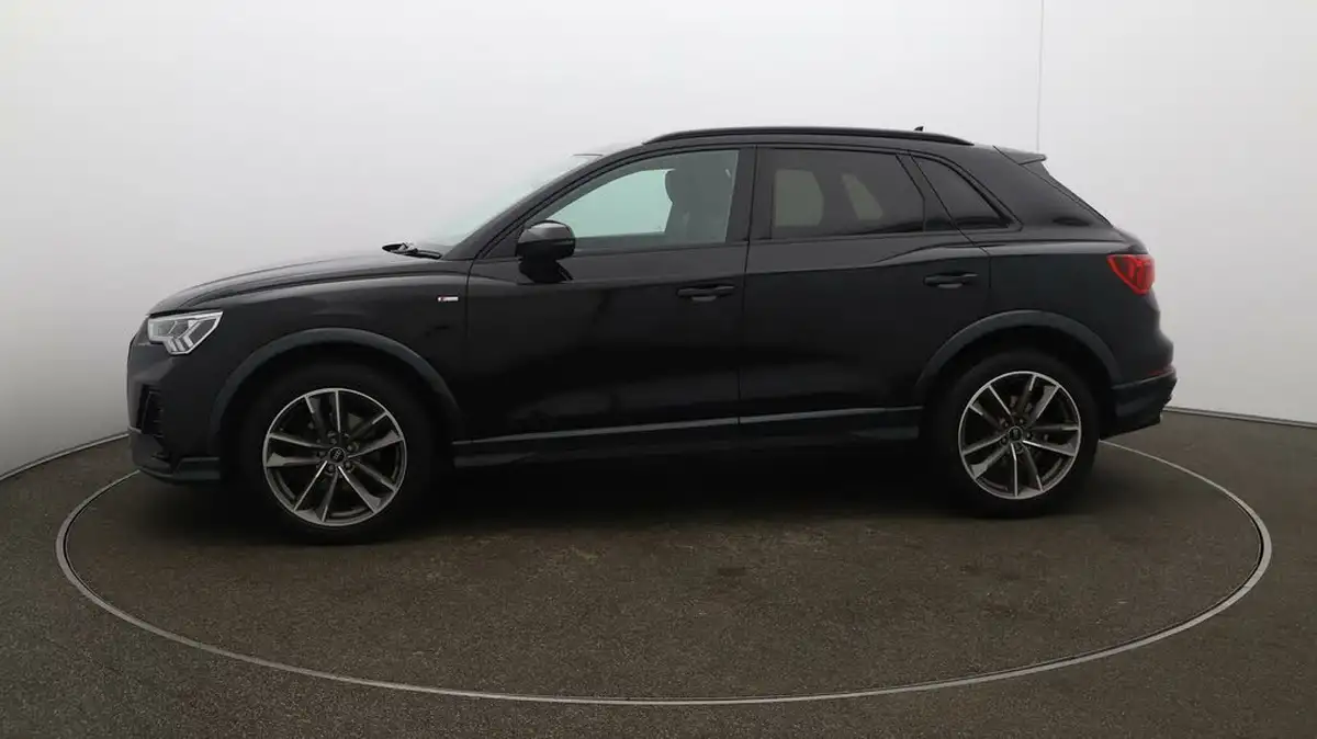 2021-audi-q3-15-35-tfsi-black-edition-codcomfort-sound-pack-station-wagon-big-4