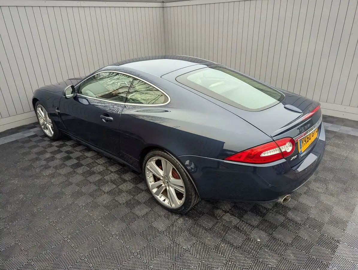 2010-jaguar-xk-50-portfolio-coupe-big-43