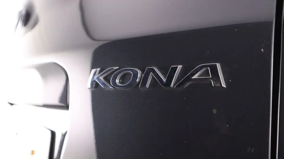 2022-hyundai-kona-e-premium-204ps-64kwh-7kw-obc-big-20
