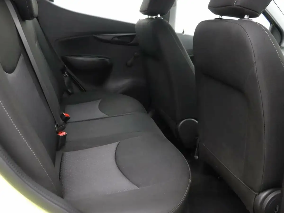 2018-vauxhall-viva-10i-se-73ps-ac-big-32