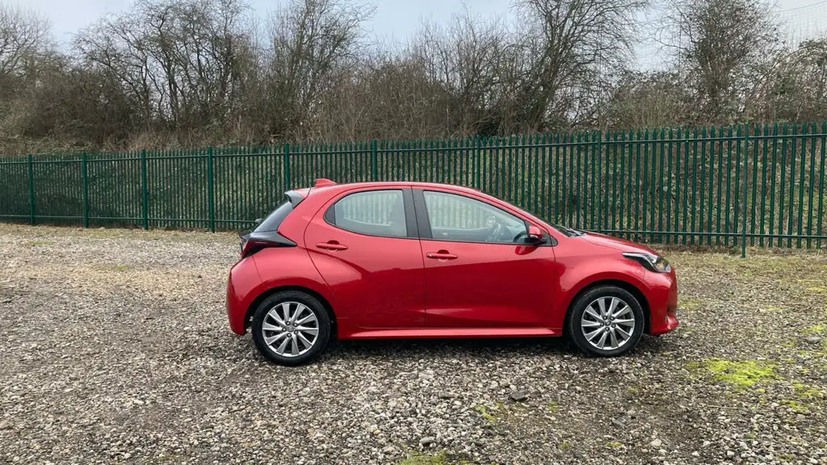 2022-toyota-yaris-15-vvt-i-icon-big-15