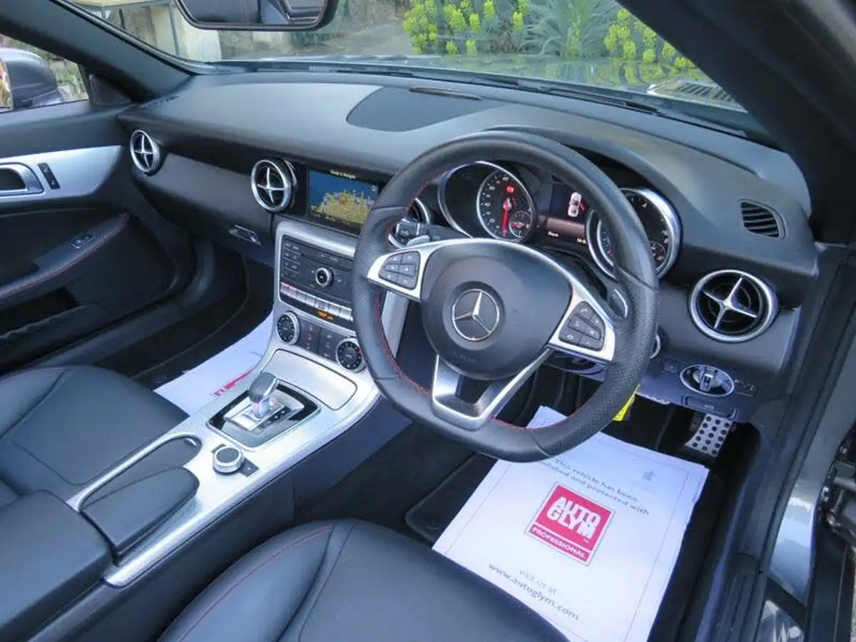 2017-mercedes-benz-slc-21d-slc250d-amg-line-big-22