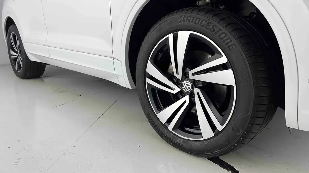 2018-volkswagen-touareg-30tdi-r-line-tech-286ps-ss-big-24