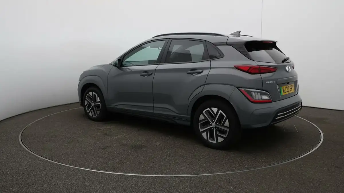 2022-hyundai-kona-e-premium-204ps-64kwh-7kw-obc-big-5