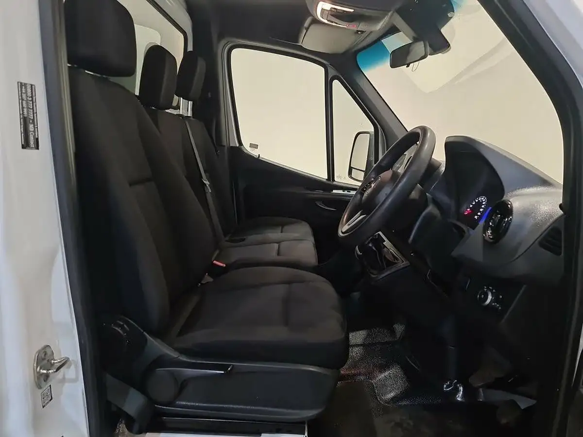 2019-mercedes-benz-sprinter-21cdi-314-l3h1-143pseu6b-box-rwd-eco-gear-360-big-1