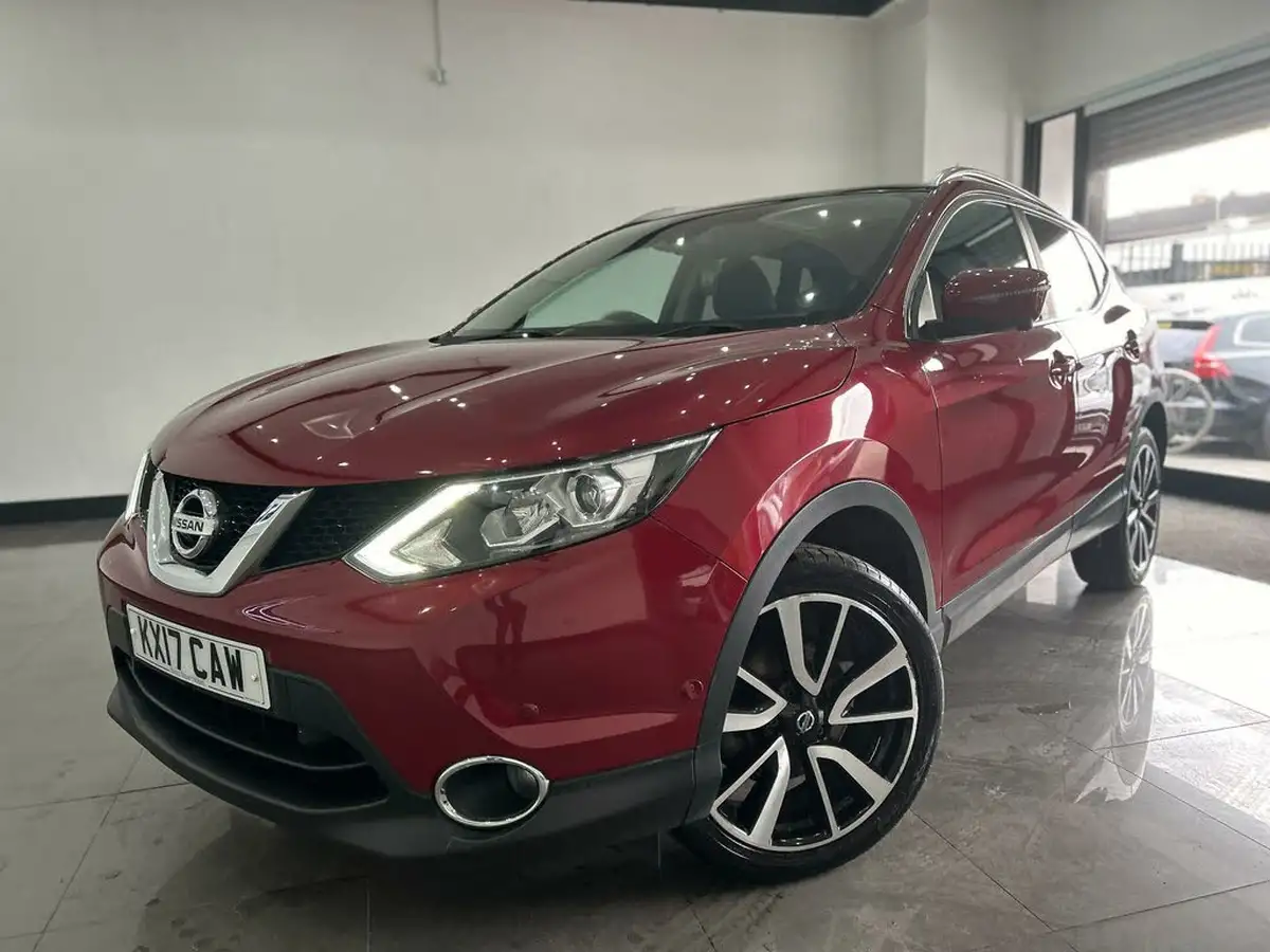 2017-nissan-qashqai-15dci-tekna-big-2