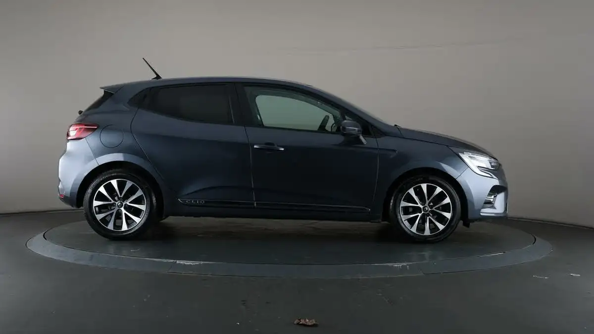 2020-renault-clio-10-sce-iconic-75bhp-big-57