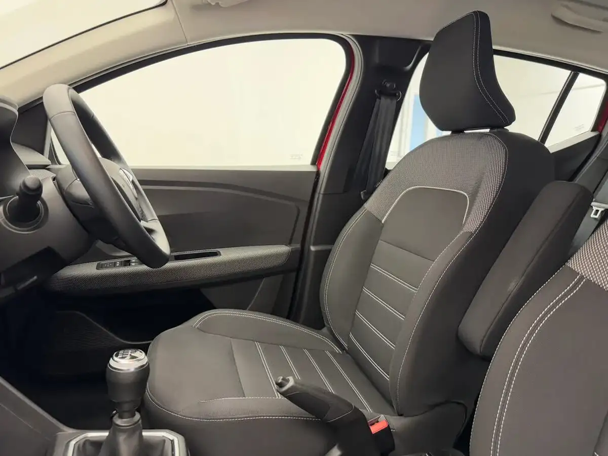2022-dacia-sandero-10-tce-comfort-90bhp-big-13