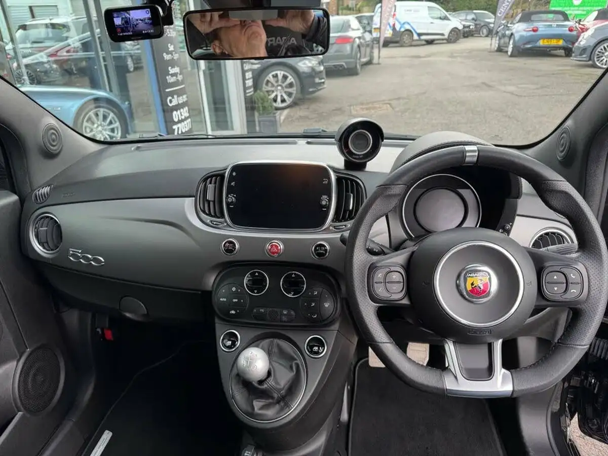 2020-abarth-595-14-tjet-turismo-big-10