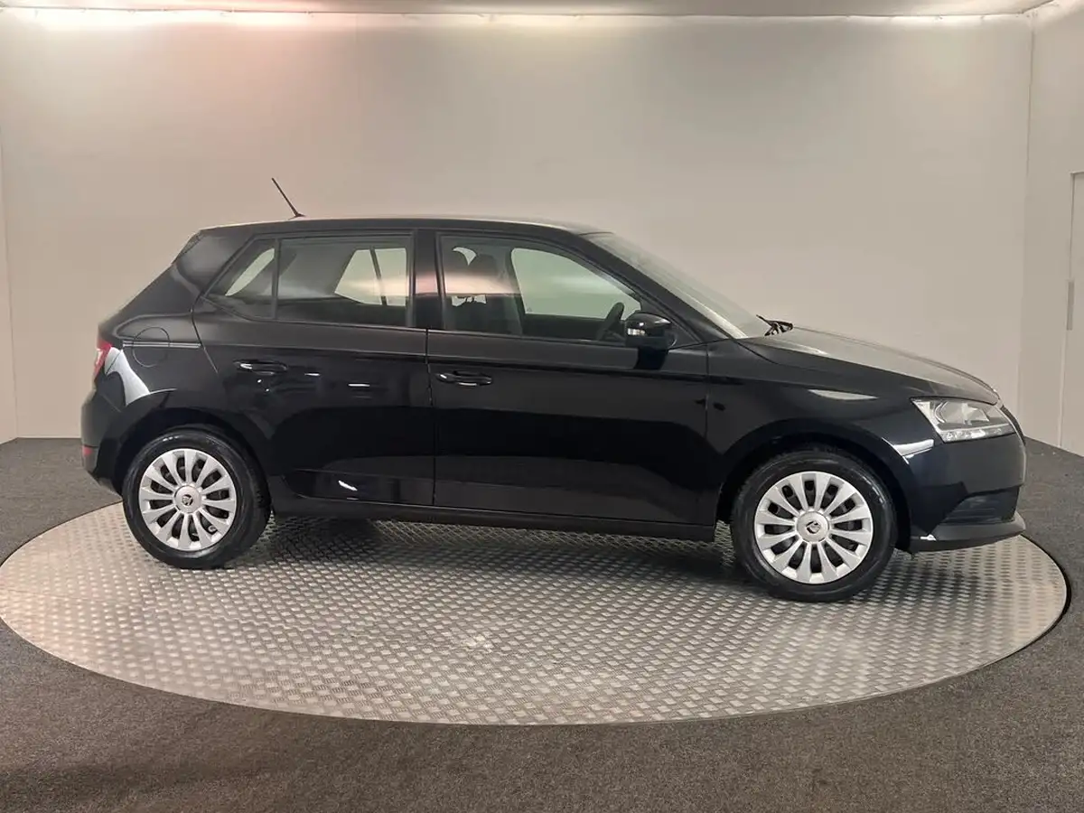 2020-skoda-fabia-10-mpi-s-hatchback-big-4