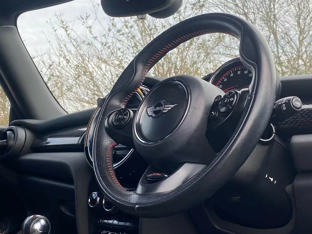 2017-mini-cooper-20-john-cooper-works-ss-hatchback-3d-big-29