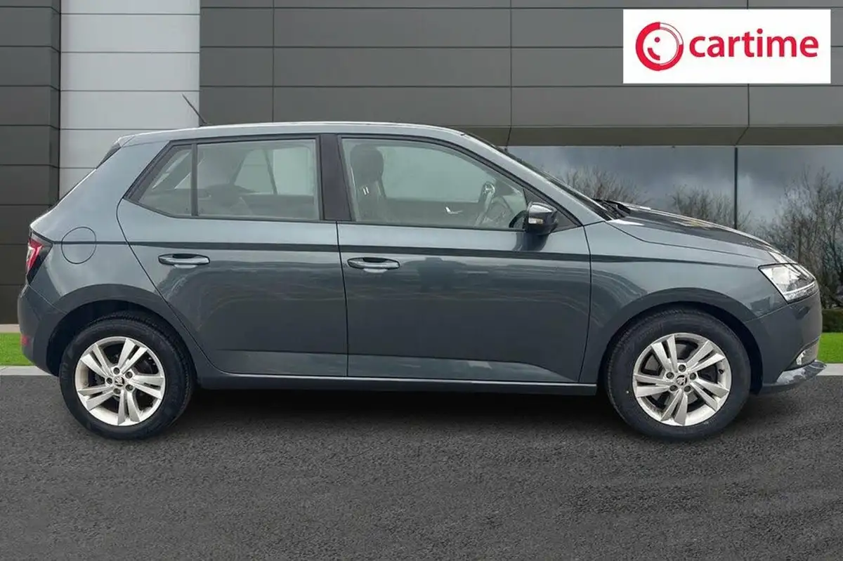 2020-skoda-fabia-10-tsi-se-110ps-hatchback-big-1