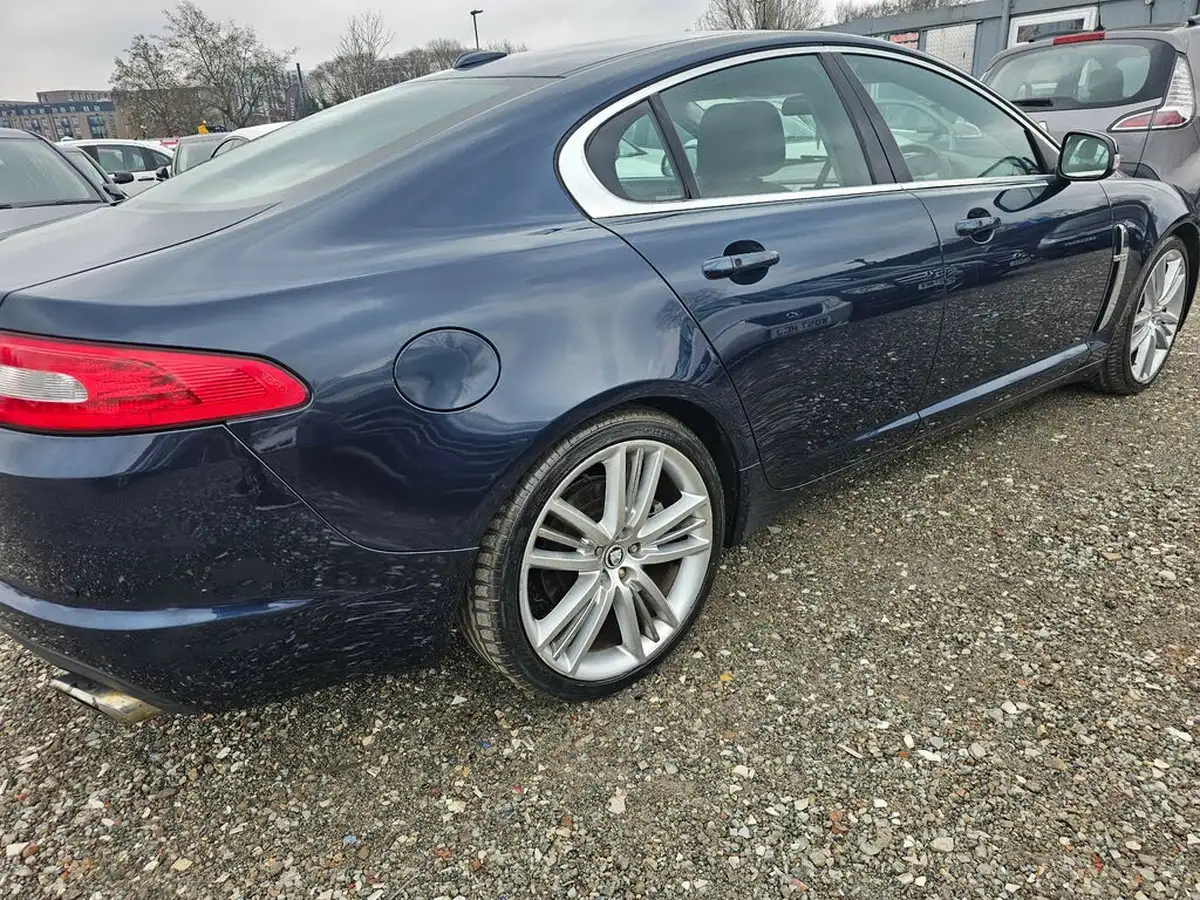 2009-jaguar-xf-27td-premium-luxury-big-3