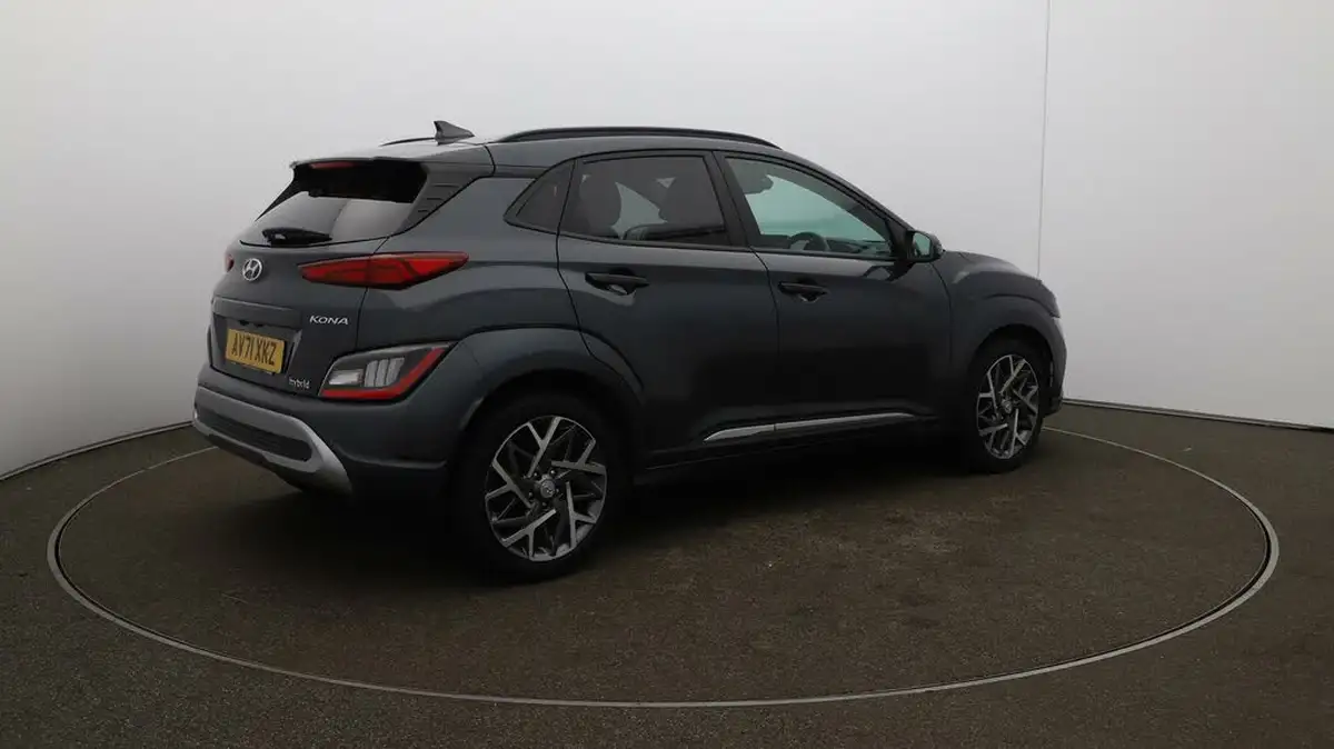 2022-hyundai-kona-16-gdi-premium-big-46