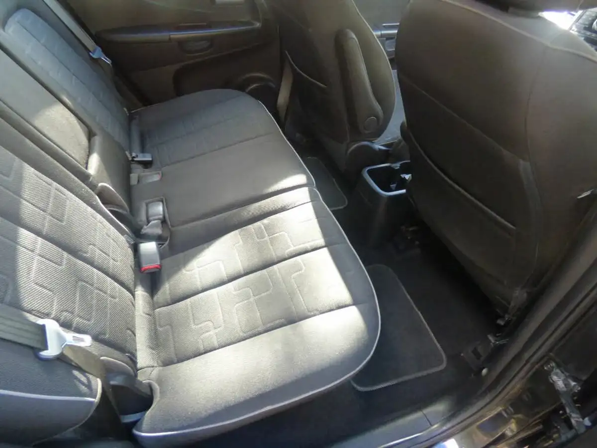 2012-kia-venga-16-2-big-13