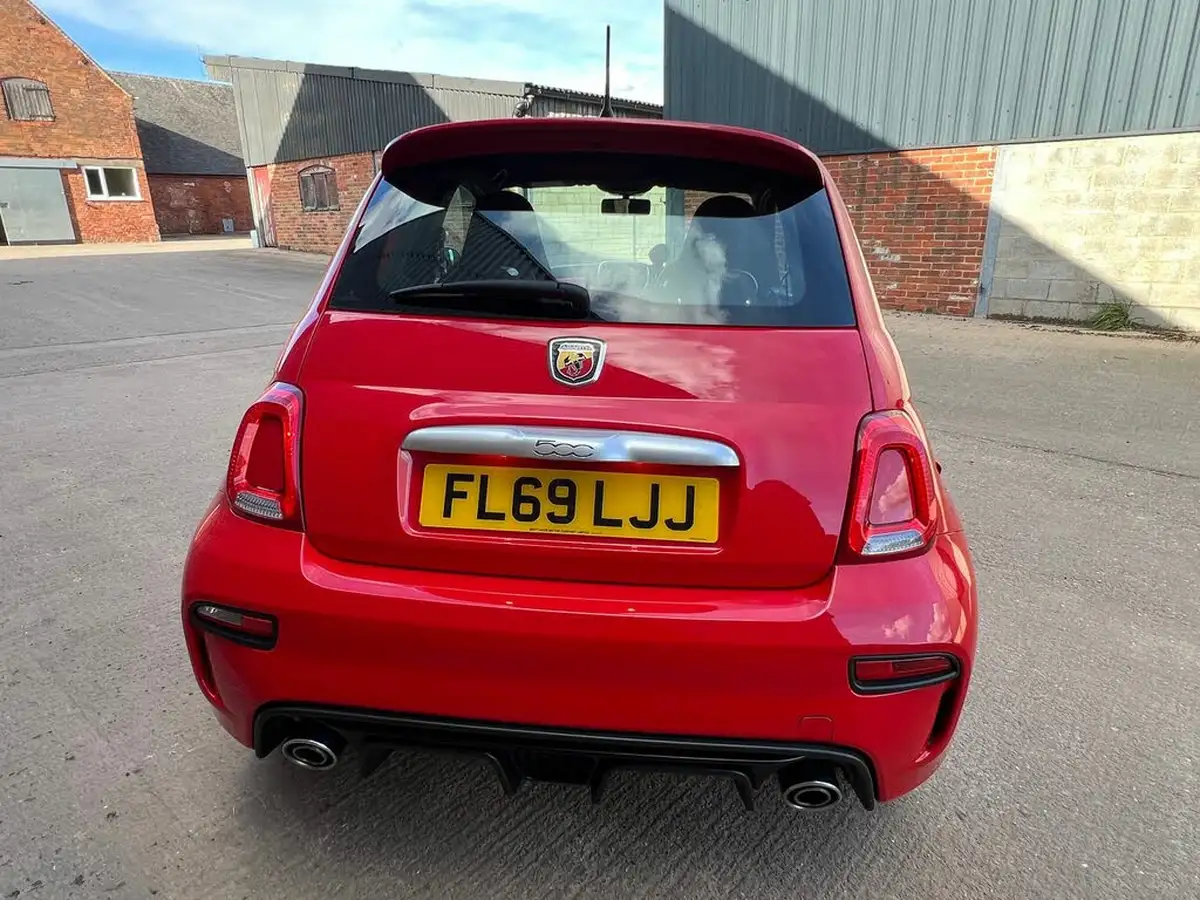 2019-abarth-595-14-tjet-big-3