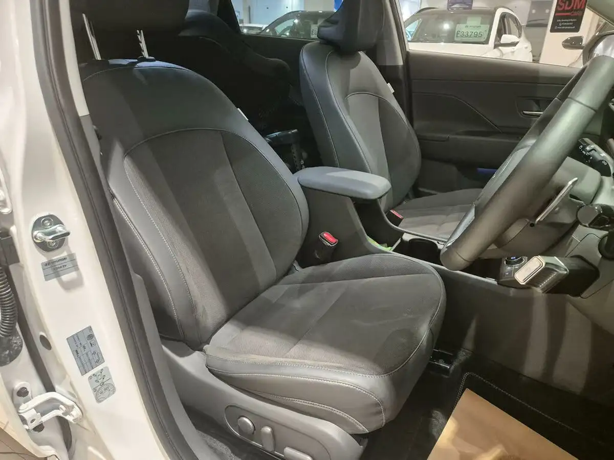 2024-hyundai-kona-e-ultimate-218ps-65kwh-big-12