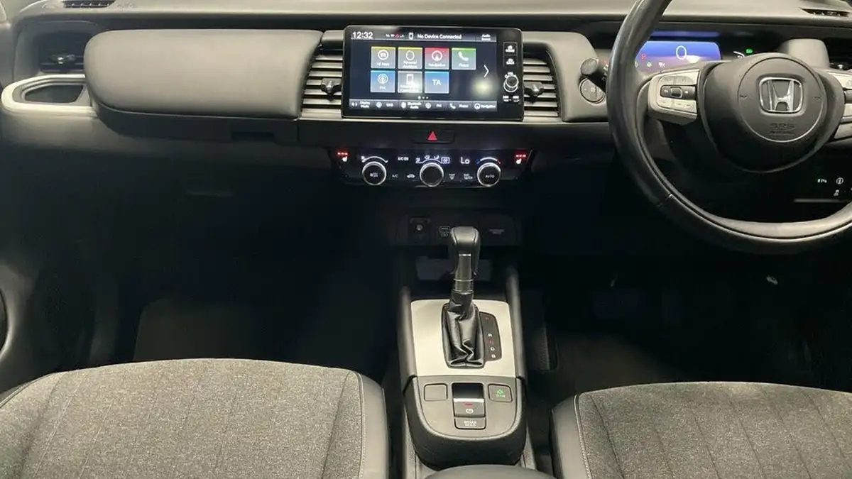 2020-honda-jazz-15-i-mmd-ex-big-15