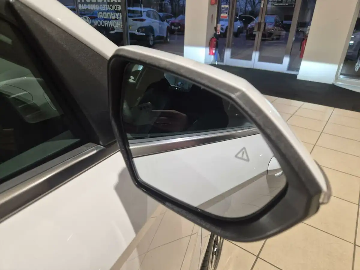 2024-hyundai-kona-e-ultimate-218ps-65kwh-big-36