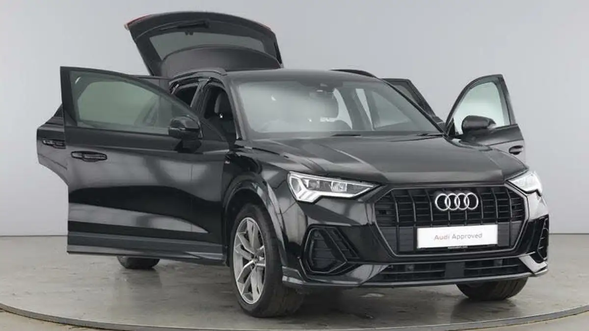 2021-audi-q3-15-35-tfsi-black-edition-codcomfort-sound-pack-station-wagon-big-8