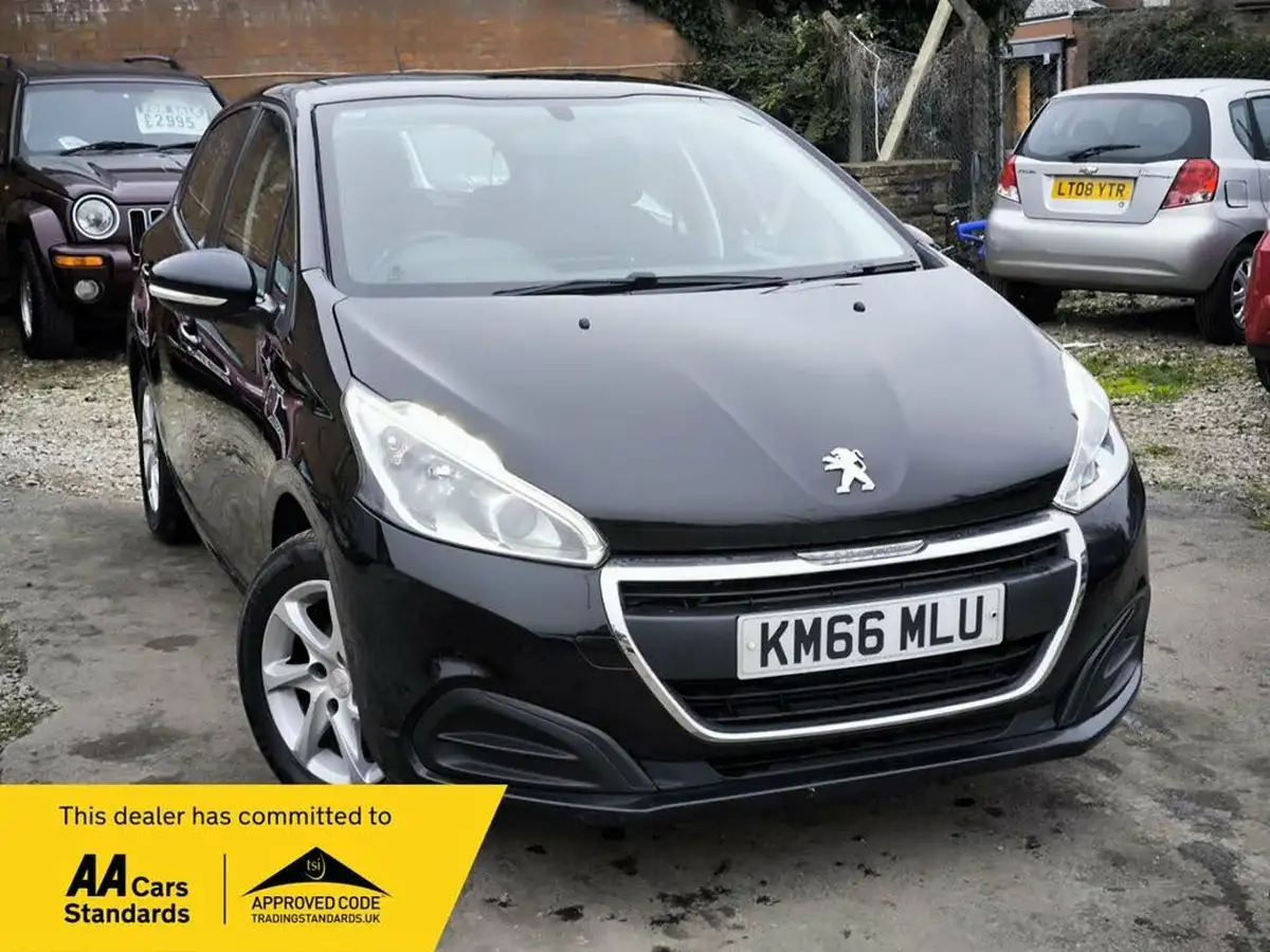 2016-peugeot-208-16bluehdi-active-5d-big-3
