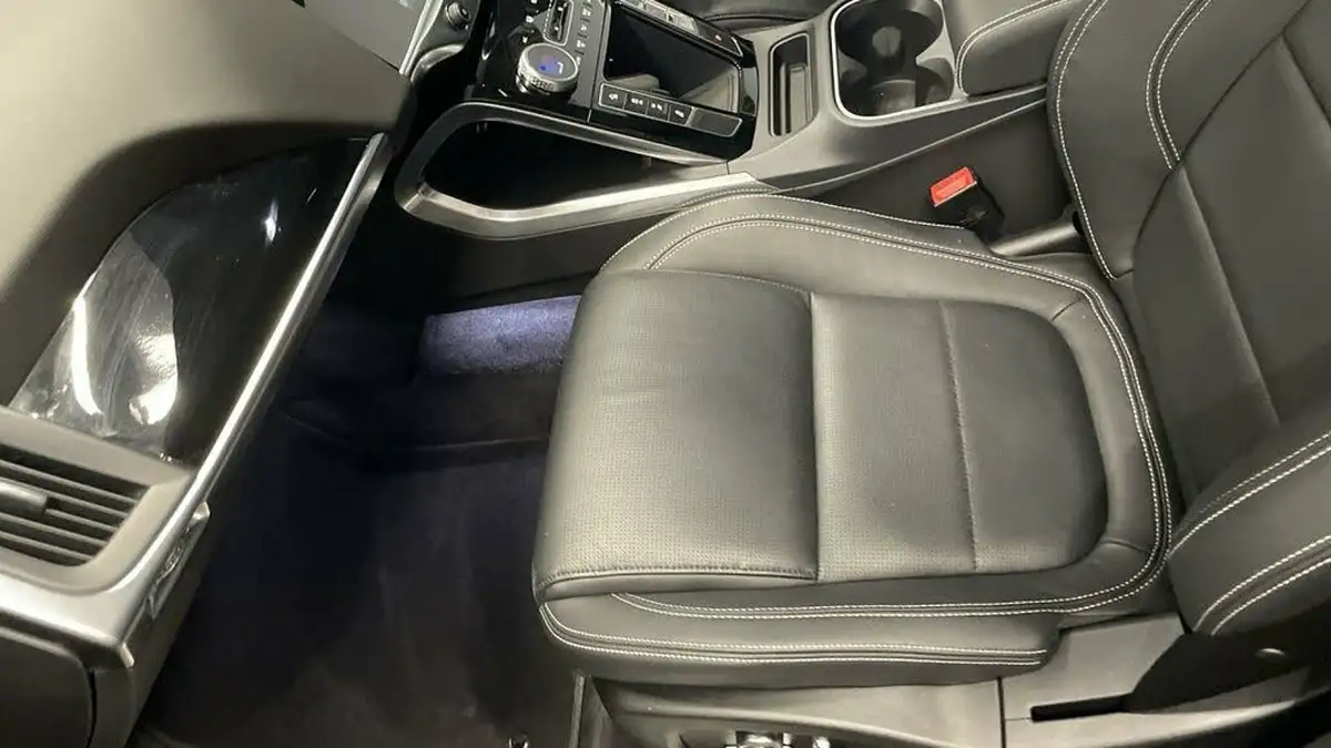 2021-jaguar-i-pace-ev400-black-big-16