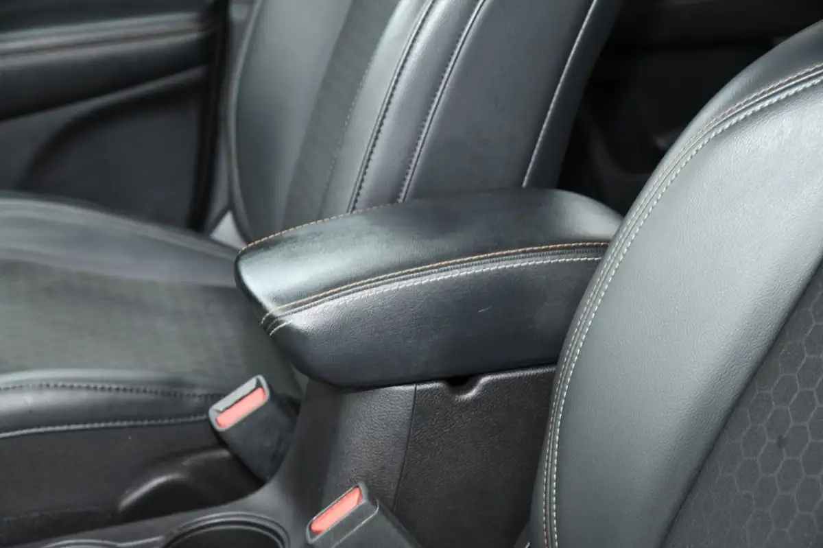 2018-jeep-compass-14-multiair-ii-longitude-big-13