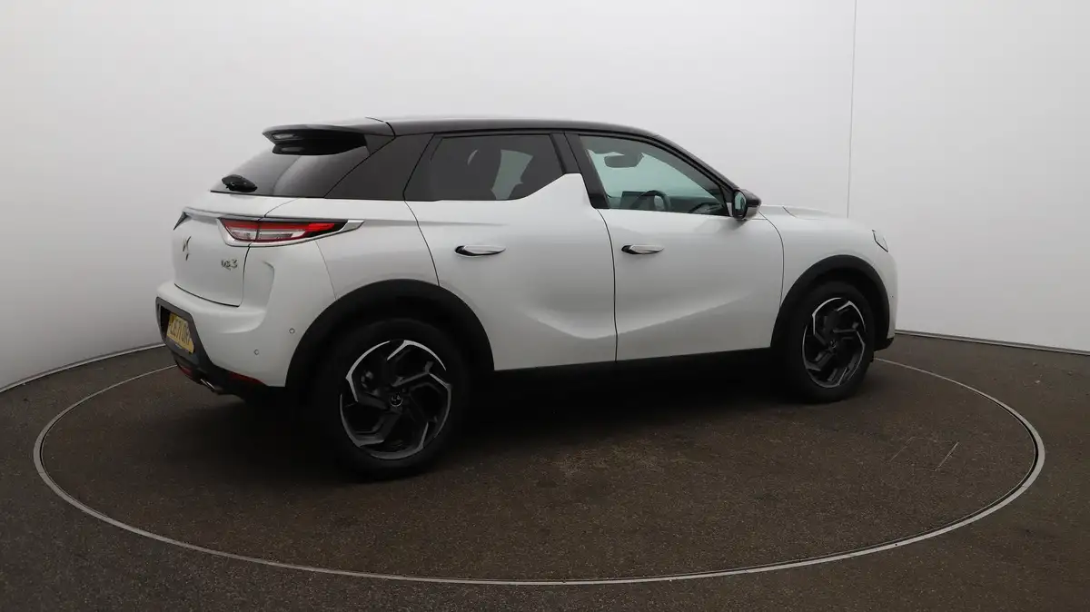 2022-ds-ds-3-crossback-12-puretech-rivoli-130ps-big-44