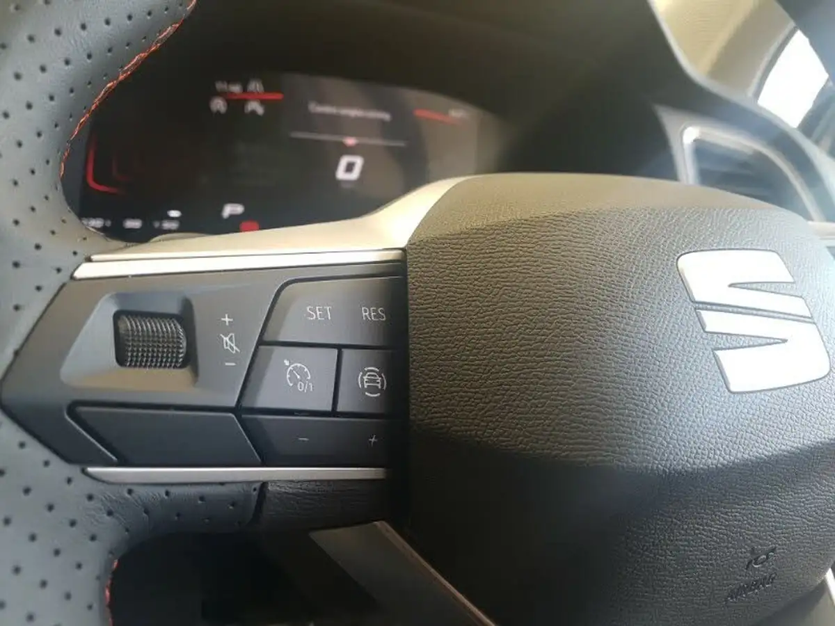 2024-seat-ateca-15-ecotsi-fr-dsg-big-14