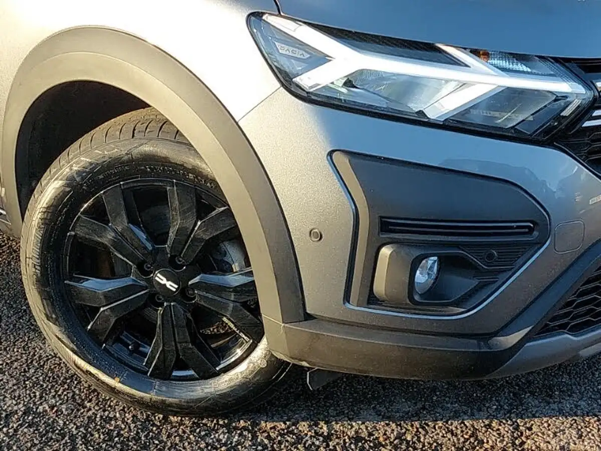 2023-dacia-jogger-16-tce-extreme-se-big-8