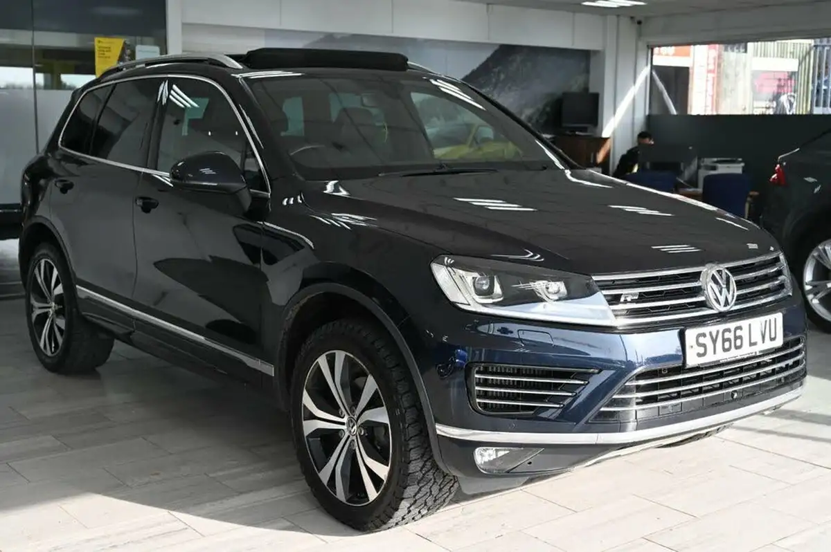 2016-volkswagen-touareg-30tdi-r-line-262ps-2967cc-big-1