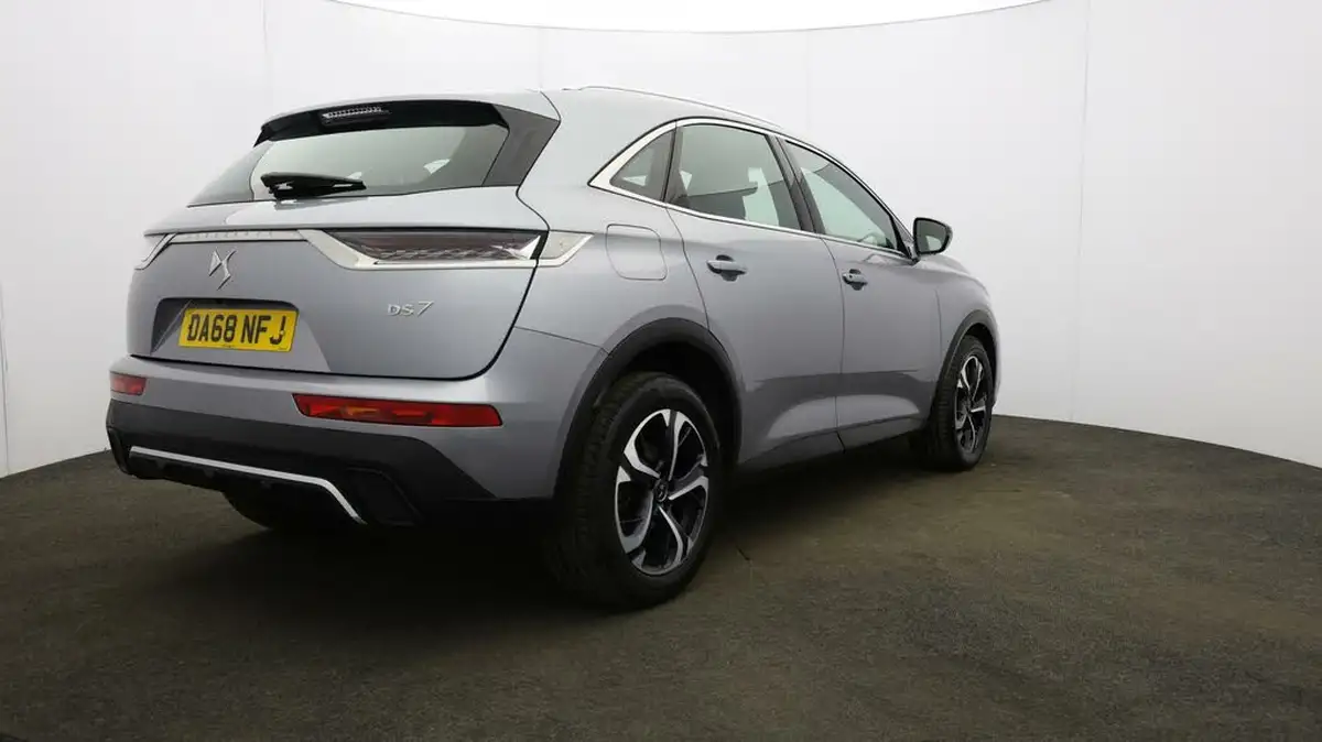 2019-ds-ds-7-crossback-15-bluehdi-elegance-big-58