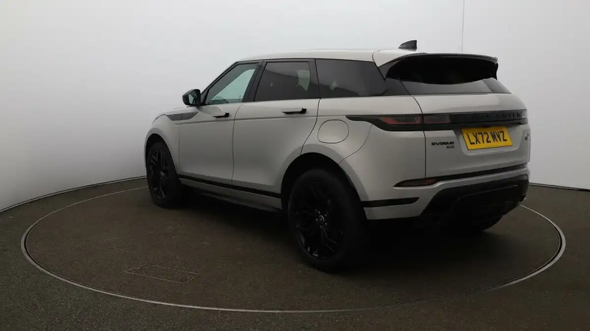 2022-land-rover-range-rover-evoque-15-p300e-evoque-edition-big-55