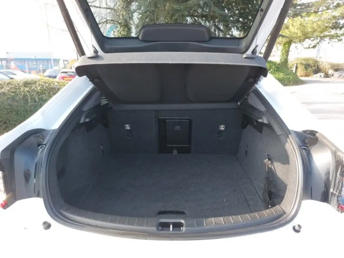 2022-polestar-polestar-2-e-ps2-165kw-standard-single-plus-hatchback-big-7