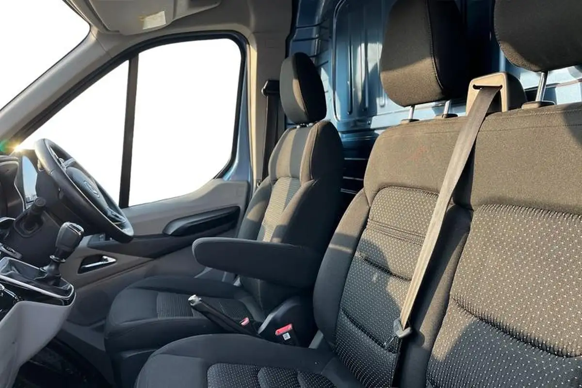 2021-maxus-deliver-9-big-9