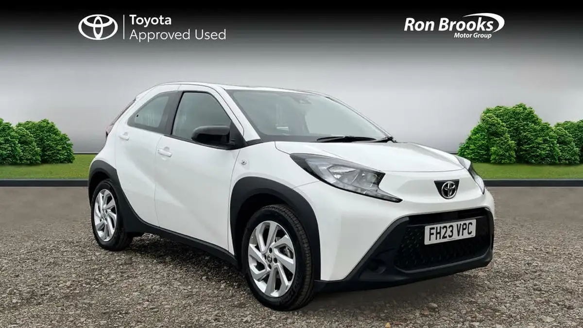 2023-toyota-aygo-x-10-vvt-i-pure-cvt-big-0