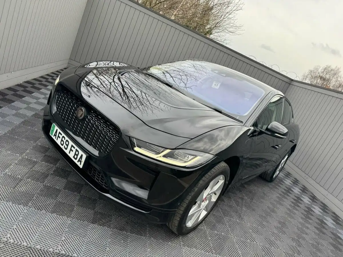 2019-jaguar-i-pace-ev400-se-big-3