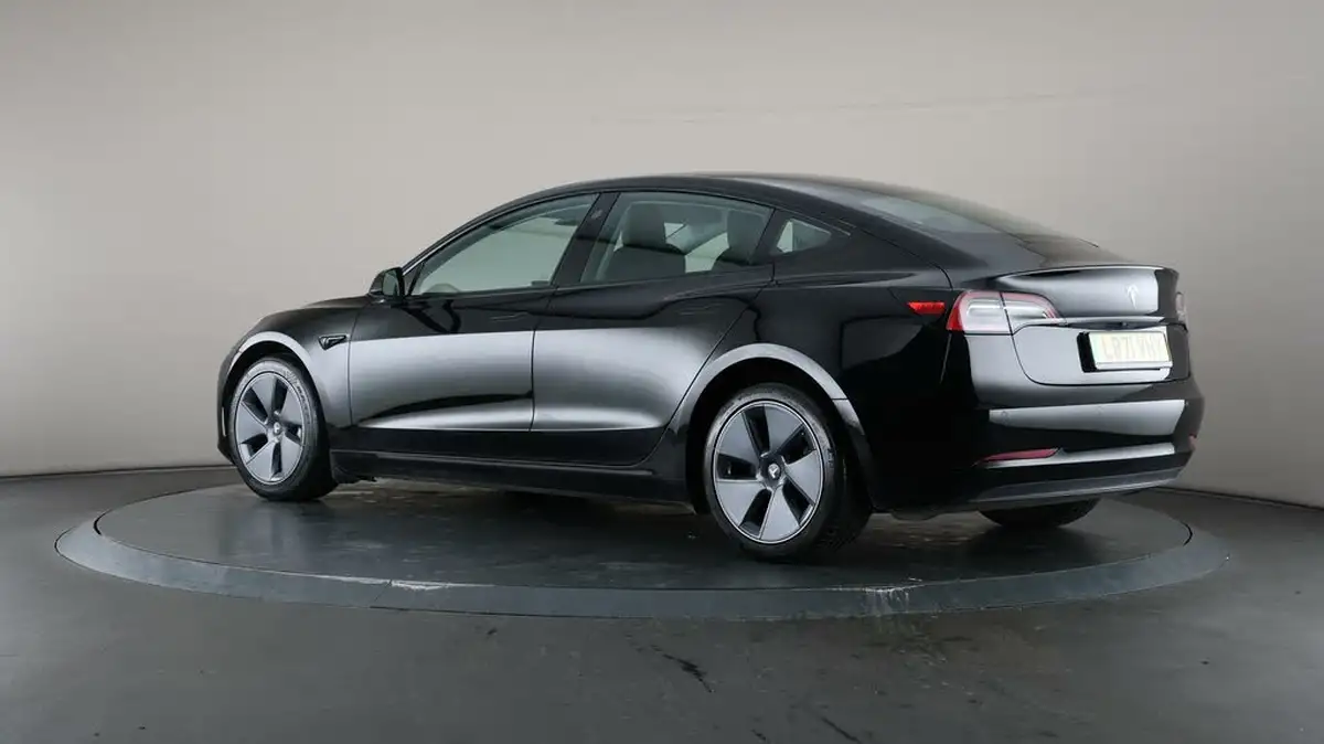 2021-tesla-model-3-e-standard-plus-big-5