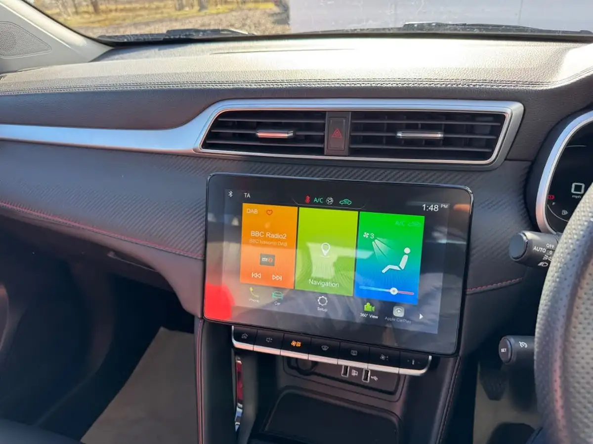 2022-mg-zs-suv-15-vti-tech-exclusive-big-19
