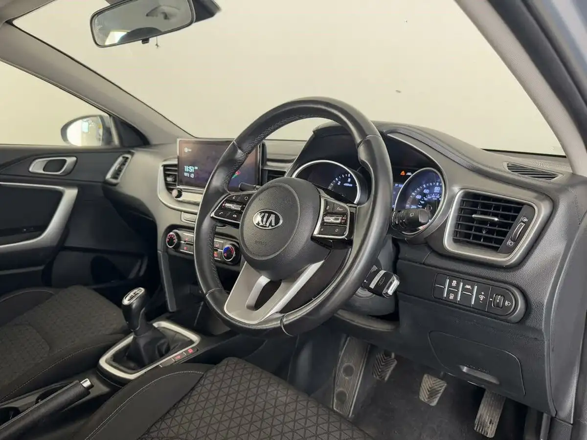 2021-kia-ceed-16crdi-2-nav-134bhp-48v-mhev-sportswagon-big-23