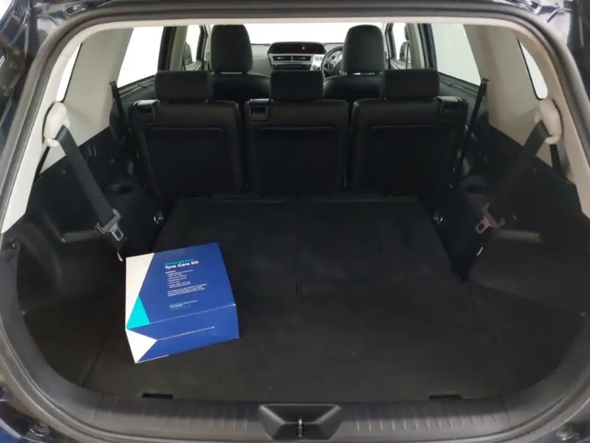 2020-toyota-prius-18-vvt-i-excel-big-7