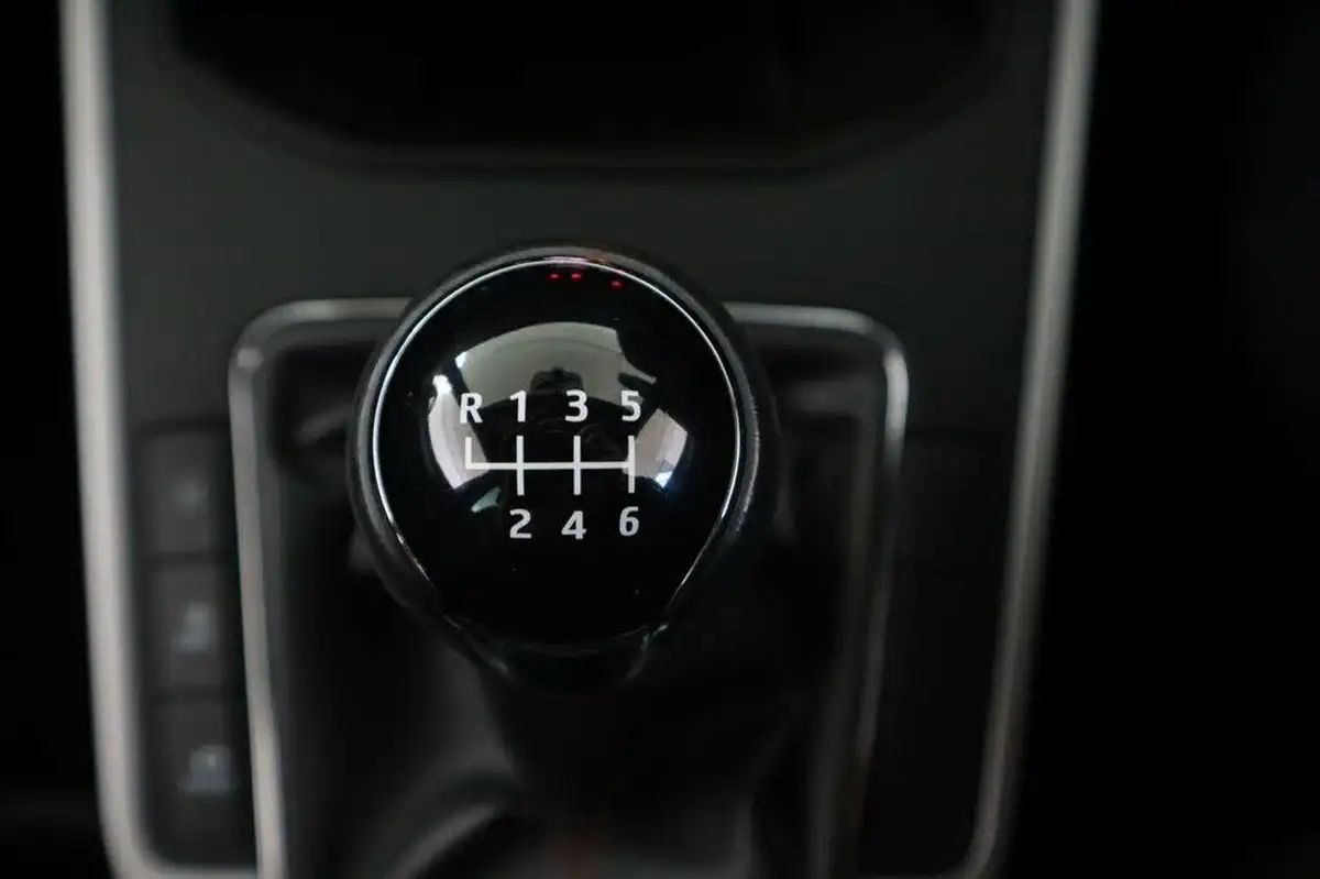 2021-seat-arona-10-tsi-fr-110ps-big-18
