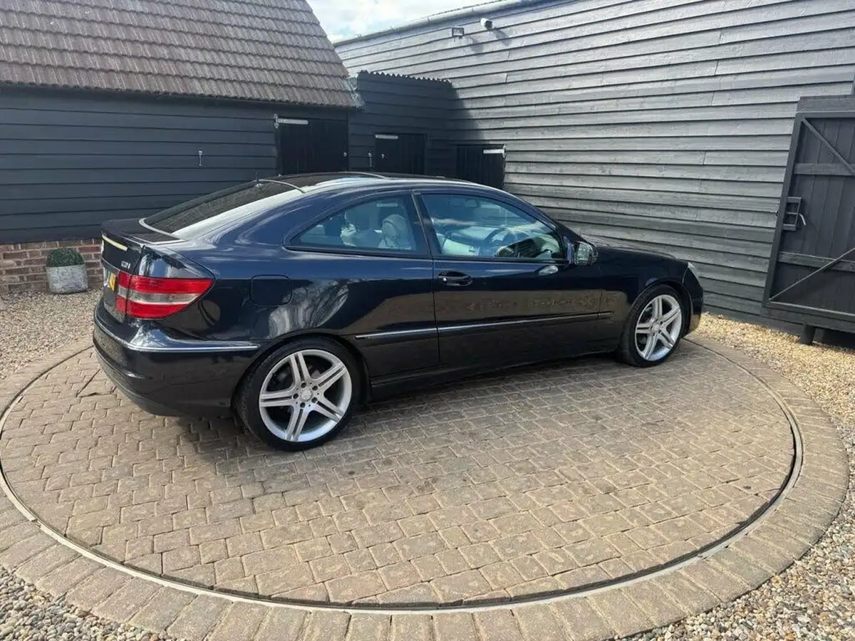 2009-mercedes-benz-clc-class-21td-clc-220-sport-auto-big-15