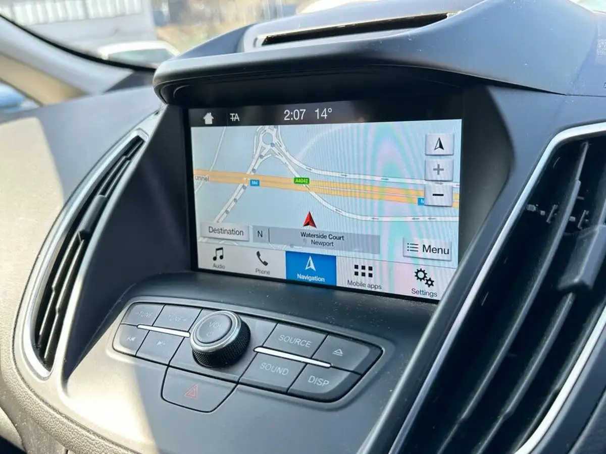 2018-ford-c-max-10t-titanium-125ps-big-11