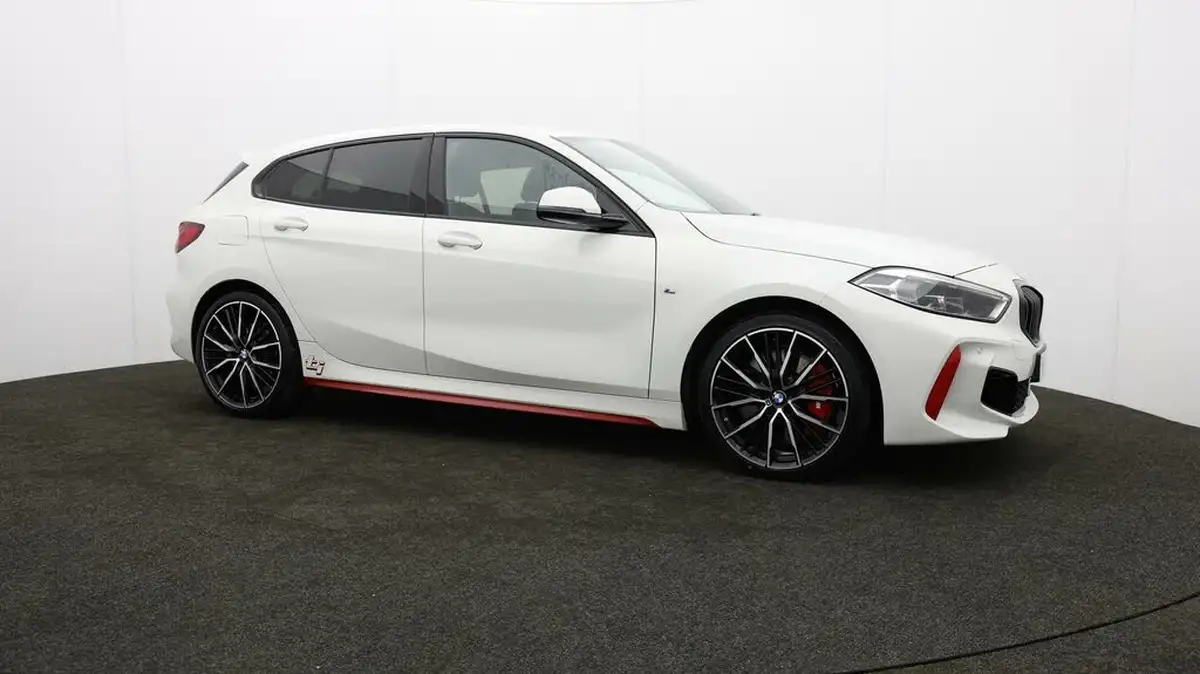 2024-bmw-1-series-20-128ti-lcp-big-42