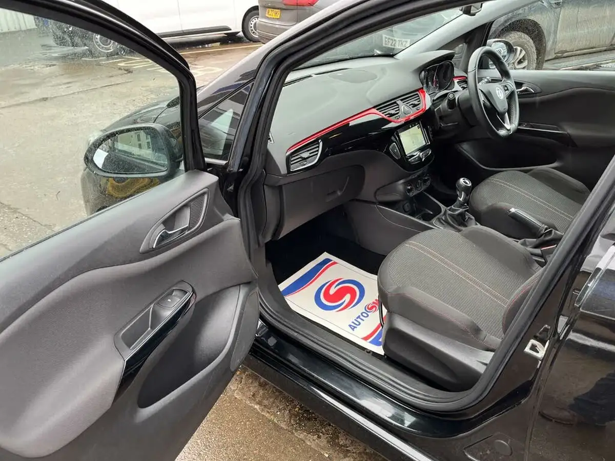 2019-vauxhall-corsa-14i-sri-vx-line-nav-black-90ps-5d-big-31