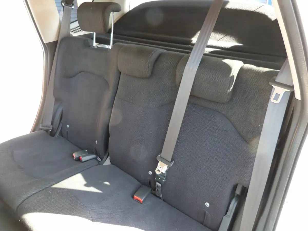 2014-honda-jazz-13-hs-big-7